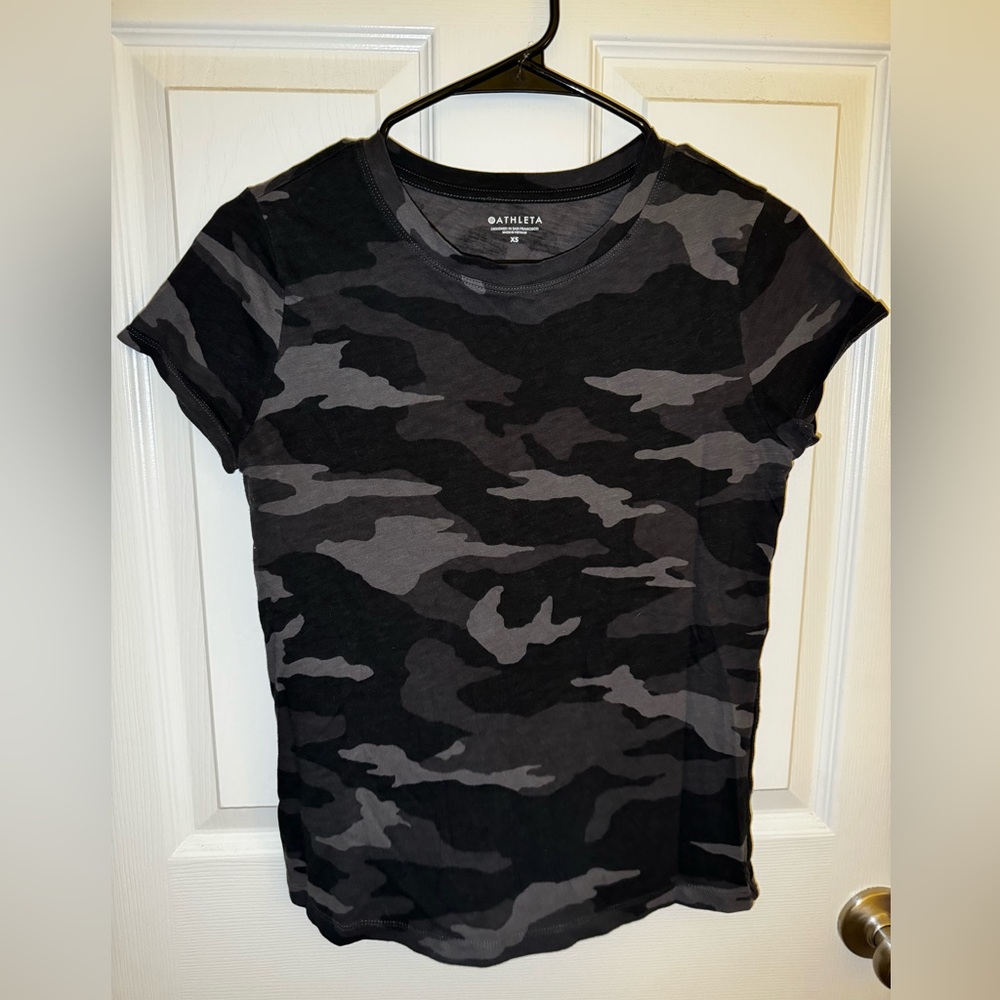 Athleta short sleeve